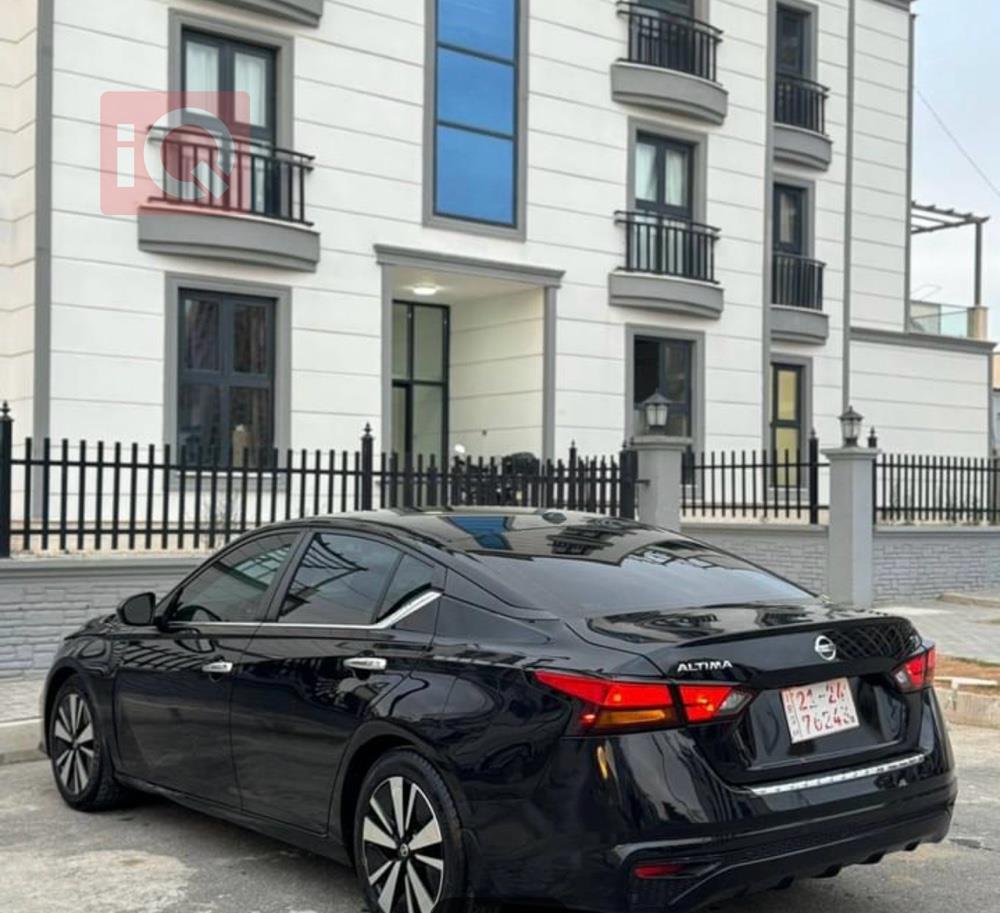 نیسان ئەلتیما